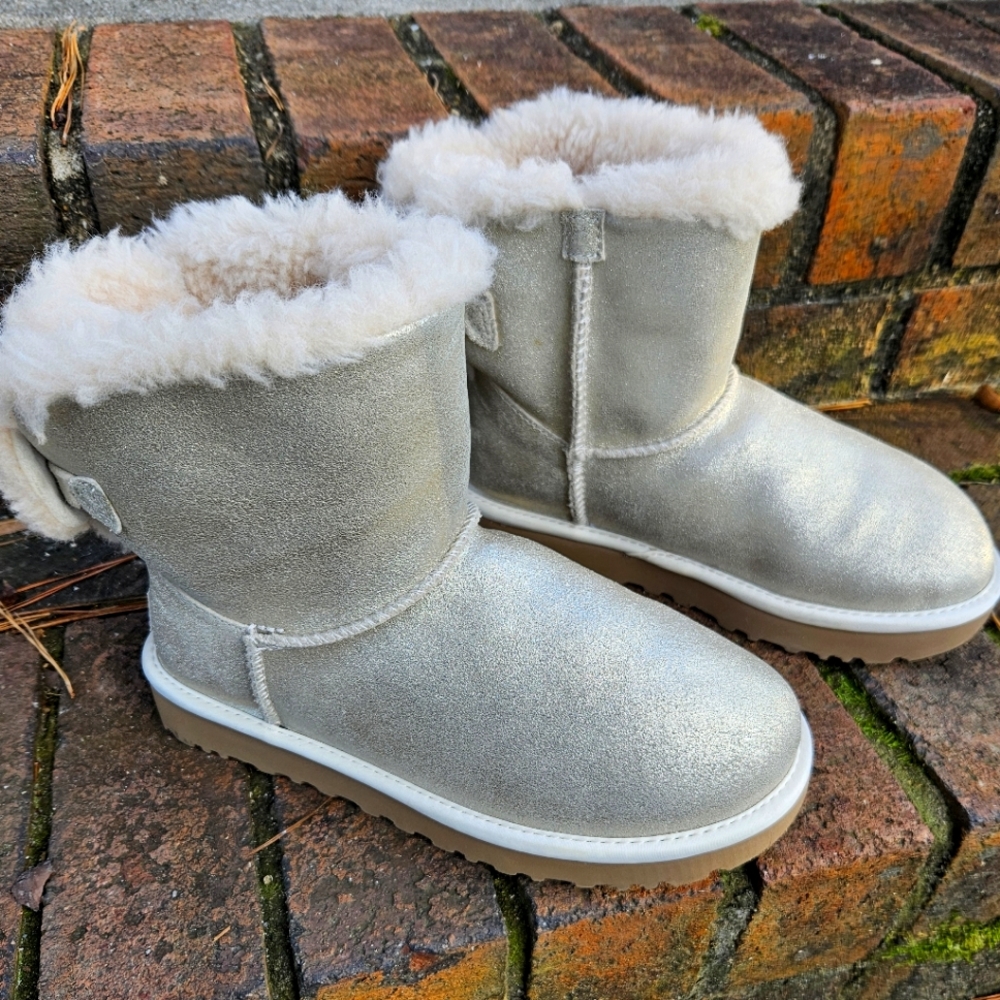 UGG Arielle Gold Metallic Sparkle Boots Women's